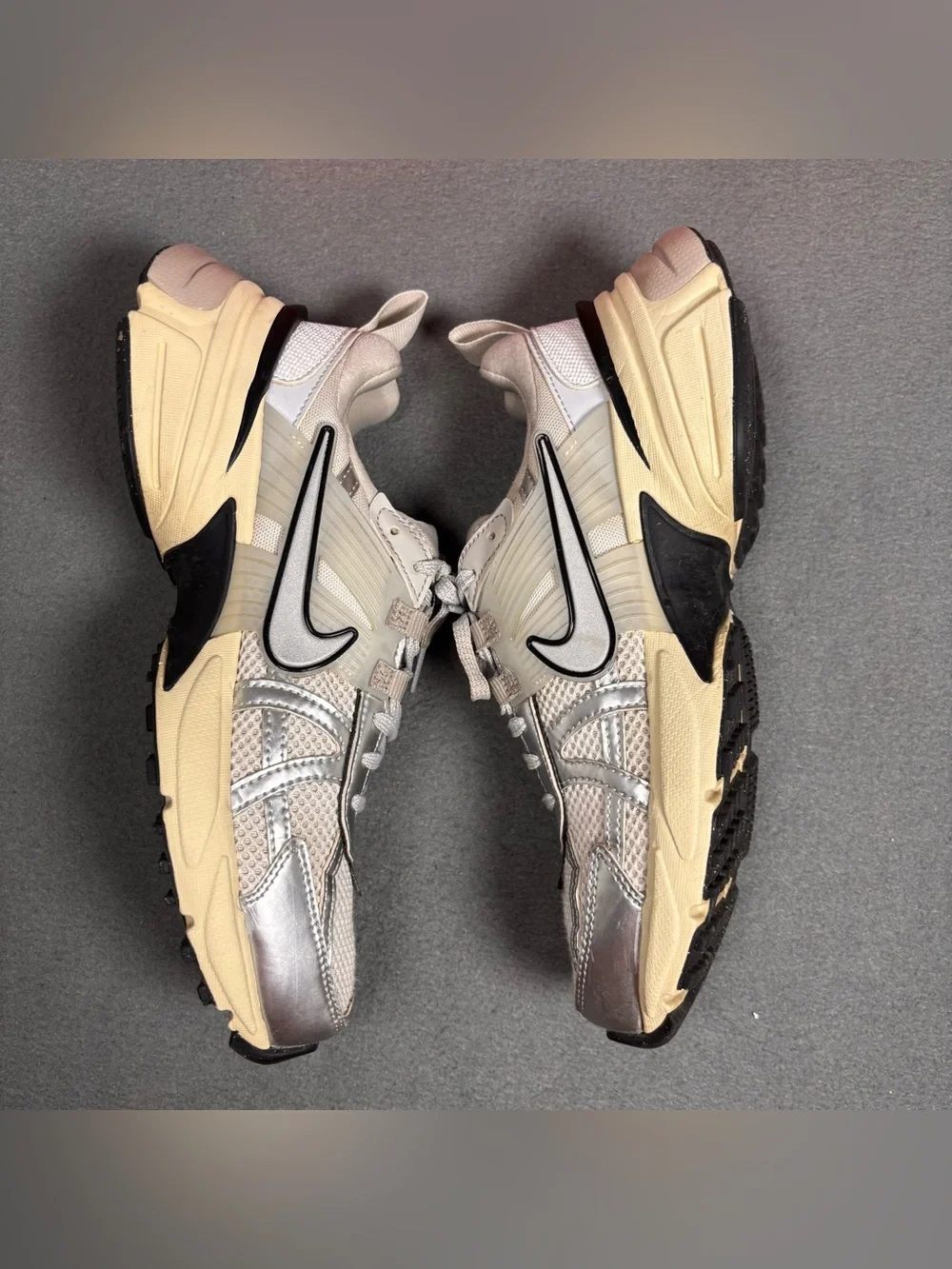Nike V2K Run Summit White/ Metallic Silver Women’s Size 8.5